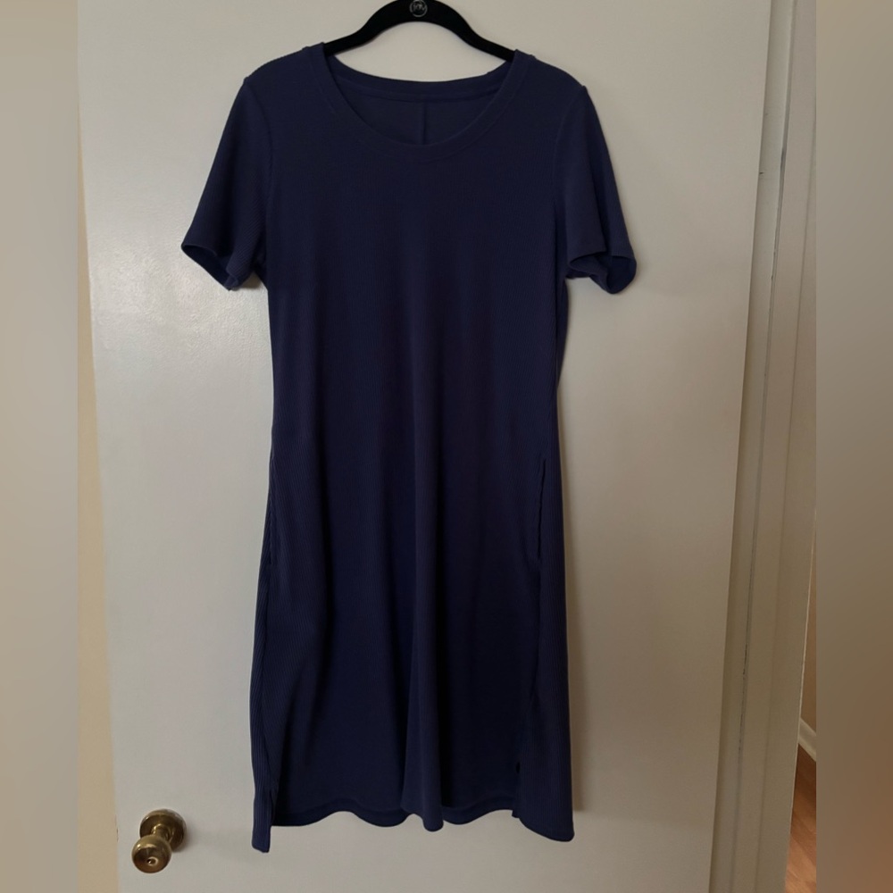 ITEM HAS SOLD Woolx Harlowe short sleeve ribbed dress size medium in ink blue